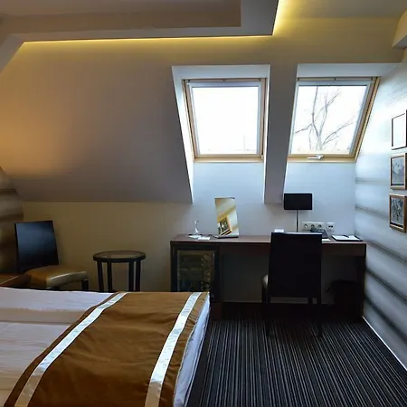 Grand Glorius Hotel