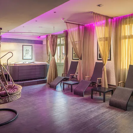 Hotel Grand Glorius Makó
