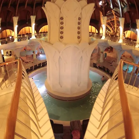 Grand Glorius Hotel Makó