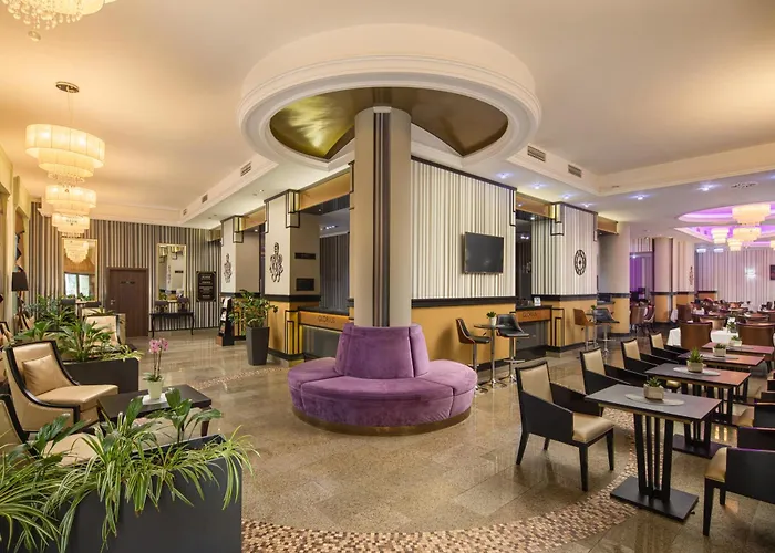 Hotel Grand Glorius Makó