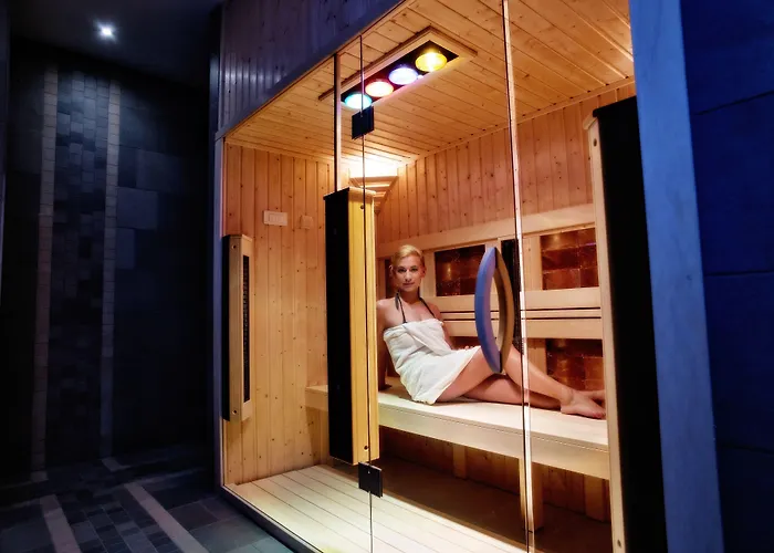 Grand Glorius Hotel Makó