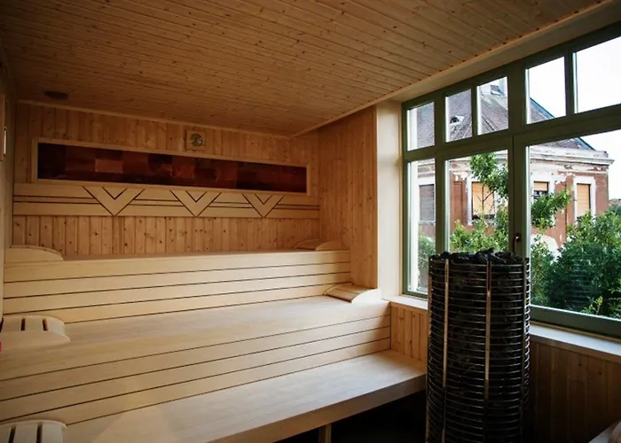 Grand Glorius Hotel 4*